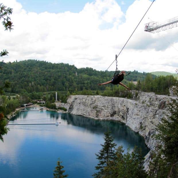 Visitez La Pêche 9 bungee